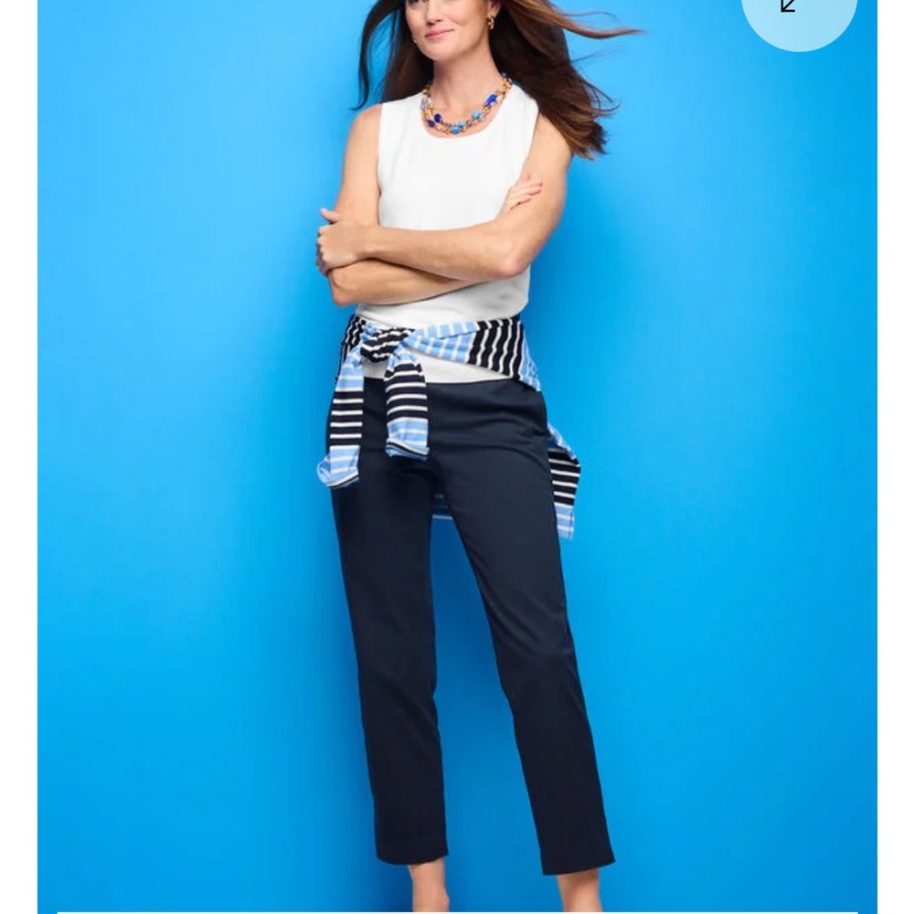 Petite size cropped pants